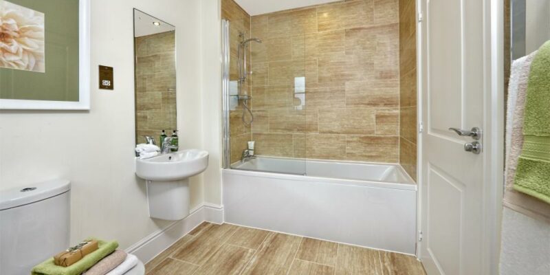 Things You Must Consider When Choosing A Flooring Option for the Bathroom